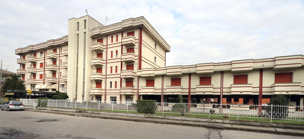 Sogno Apartahotel Novara